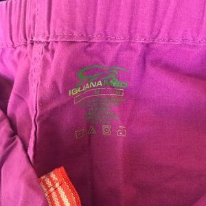 IguanaMed scrub pants